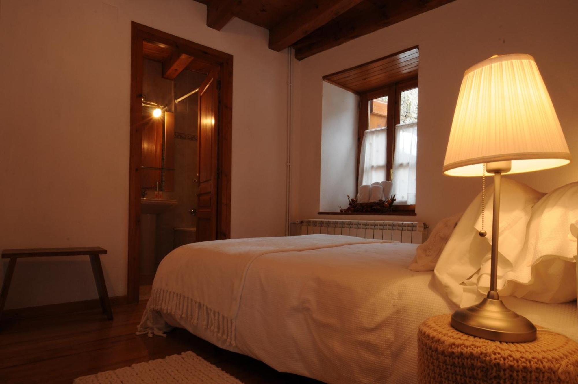 Готель Casa Puig Montcorbau Екстер'єр фото