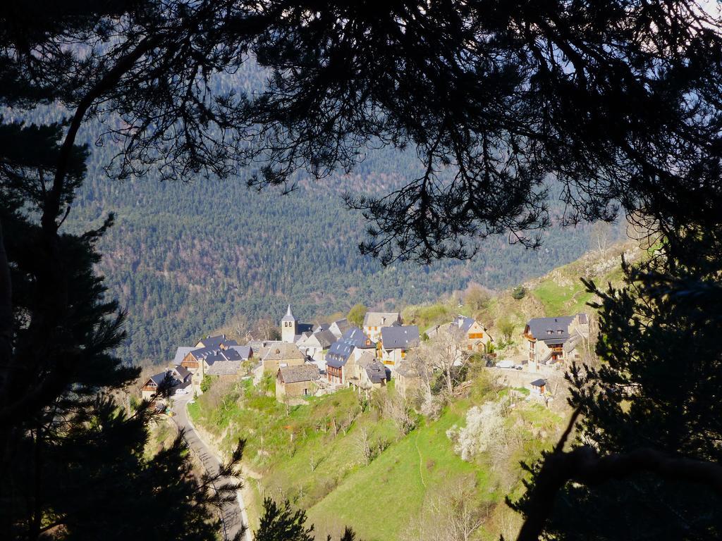 Готель Casa Puig Montcorbau Екстер'єр фото